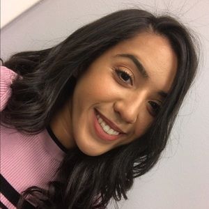 Meet your Posher, Daniela